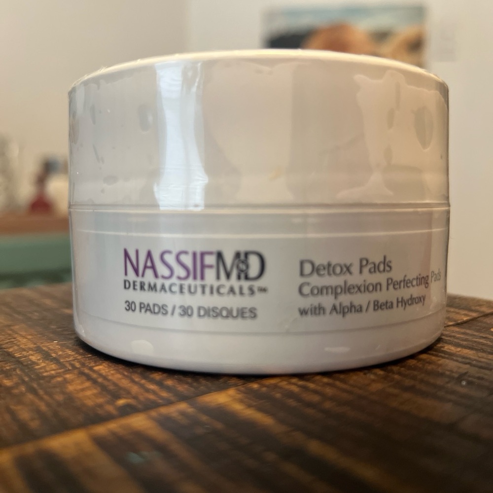 NassifMd Detox Facial Pads - Original 30ct- New sealed container.